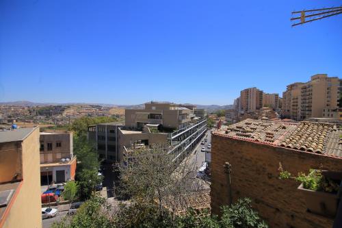 Kilátás, Gioeni ventidue in Agrigento