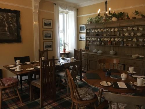 Ресторан, Rosebank House Bed & Breakfast in Стратйр