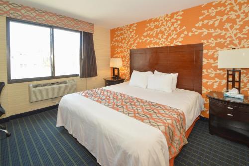 Corona Hotel New York - LaGuardia Airport in Queens, USA