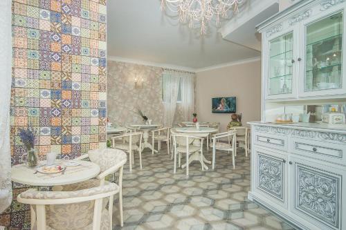 Restaurant, Mini Hotel Ryleev in Kharkov
