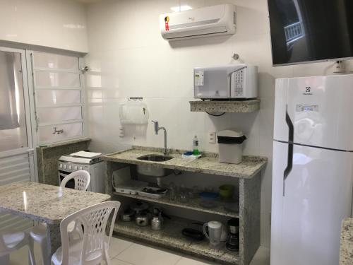 Kitchen, Pousada e Camping Lagoa da Conceicao in Florianopolis