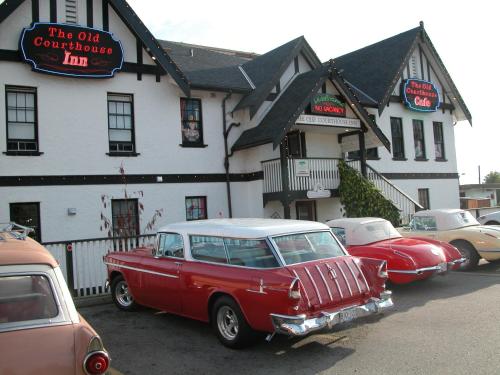 The Old Courthouse Inn - Hotel - Powell River