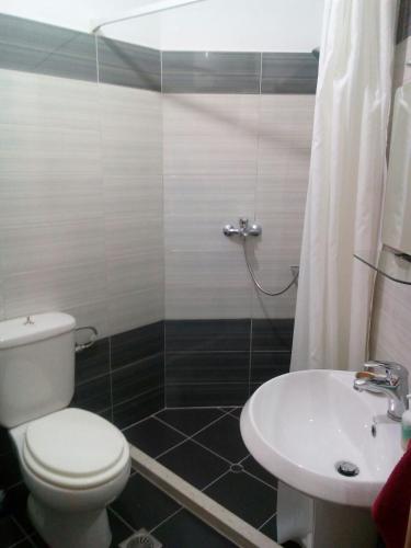 Studio Apartment image 2