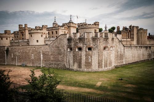 The Chamberlain - image 6