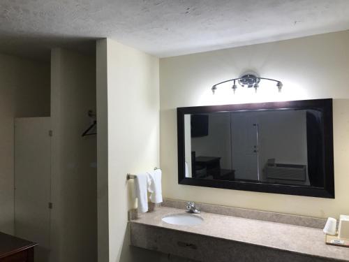 卫浴间, Travelers Inn Motel in 尤宁市(TN)