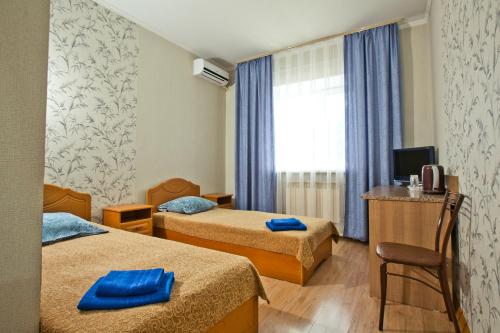 Mayak Inn - main image