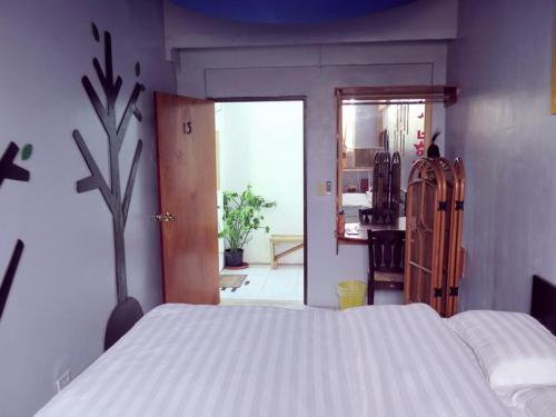 G.T. Guest House G.T.Guest House is perfectly located for both business and leisure guests in Saipan. Featuring a satisfying list of amenities, guests will find their stay at the property a comfortable one. Service-mi