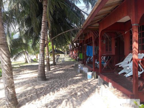 Exterior view, Permai Chalet Tioman in Kampung Juara