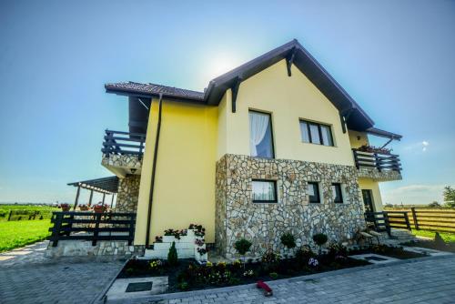 Dor de Casa in Roman