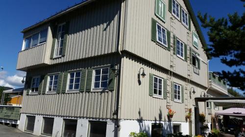 Vertshuset Fannarheimr - image 3