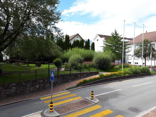 Bed and Breakfast Krone – Eschen, CA