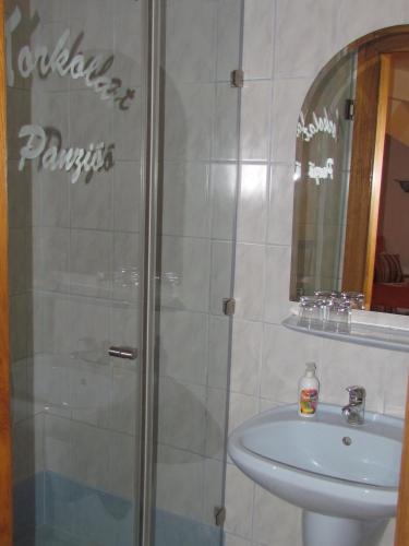 Torkolat Panzió - image 3