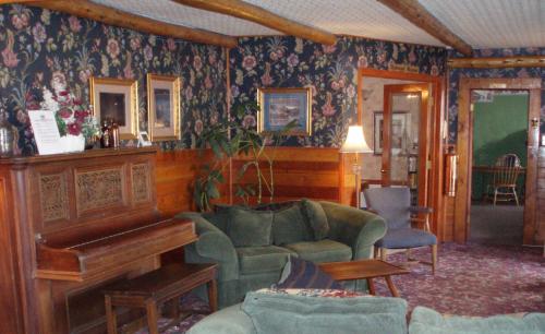 Frisco Lodge