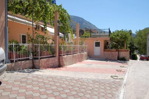 Apartments Peranovic 2 - image 7