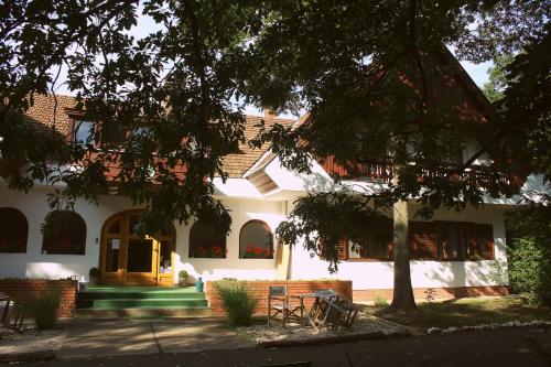 Zseri Vadászház - image 7