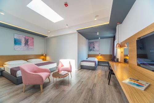 Deluxe Triple Room