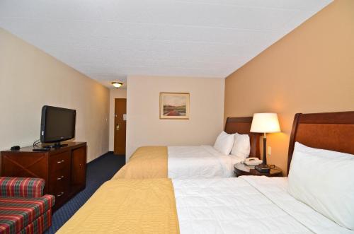 Pocono Resort & Conference Center - Pocono Mountains Set in a prime location of Poconos (PA), Pocono Resort Conference Center puts everything the city has to offer just outside your doorstep. The property has everything you need for a comfortable stay. 