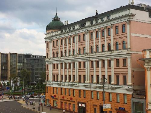 Kremlin Apartments on Tverskaya Street, 17 near Bolshoi Színház