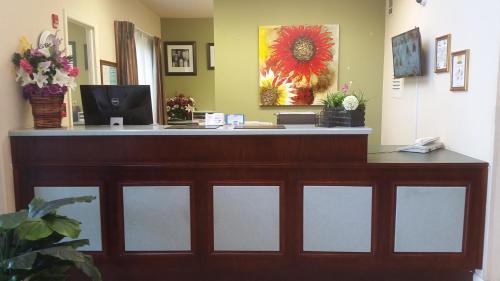 The Rutledge Inn - main image