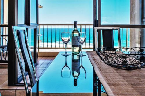 Capricorn One Beachside Holiday Apartments - Official