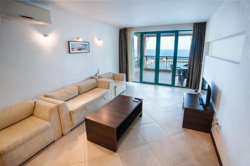 Marina City ApartHotel - image 12