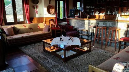 Létesítmények, Hotel Papigo AE in Papingo városközpont