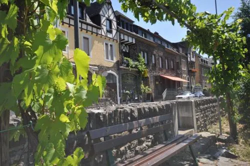 Gästezimmer im Weingut Amlinger&Sohn in Neef, Deutschland