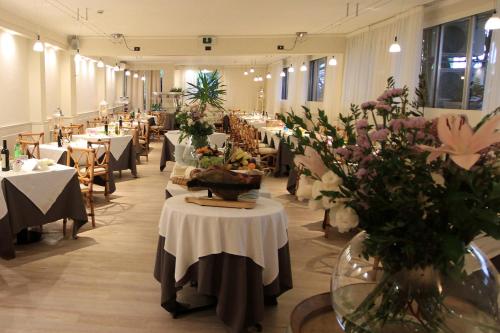 Raffaelli Park Hotel - image 3