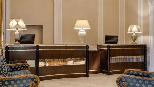 Hotel La Fortezza - image 4