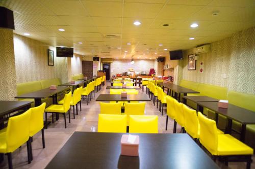 ห้องอาหาร, หลี่ ชิง โฮเทล (Li Qing Hotel) in เกาสง