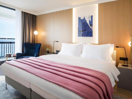 1 queen bed