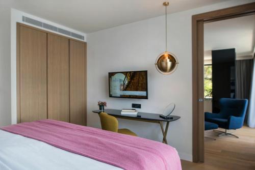 1 queen bed