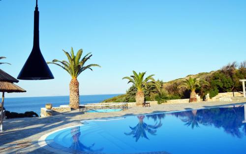 Faros Resort