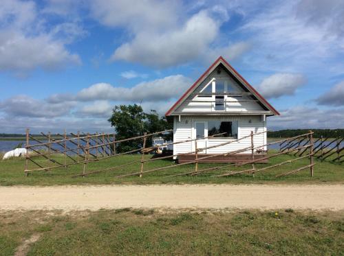 Skats, Seaside cottage in Kivi