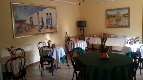 Restaurant, Hotel Le Vigne in Contigliano