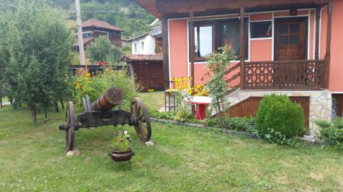 Mechta Guest House - image 11