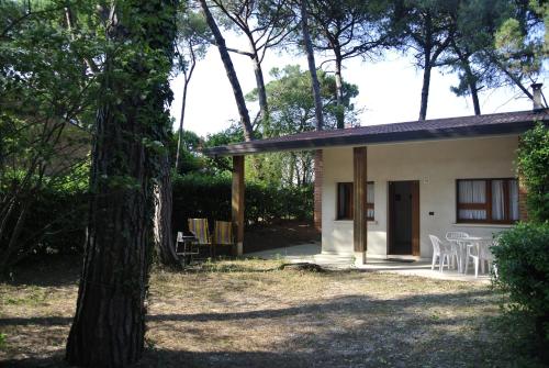 Two-Bedroom Villa image 10