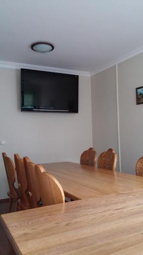 Bacchus Panzió Hotel - image 10