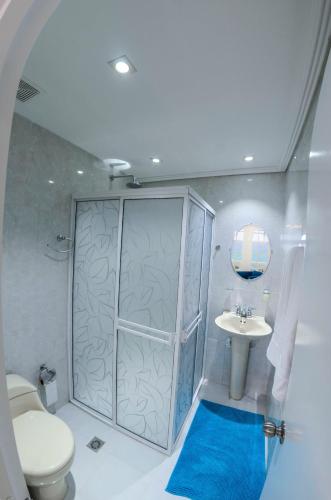 Triple Room with Sea View image 10