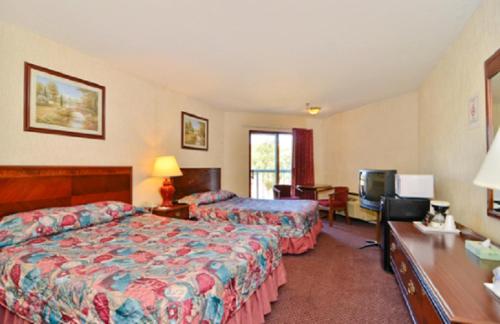2 queen beds