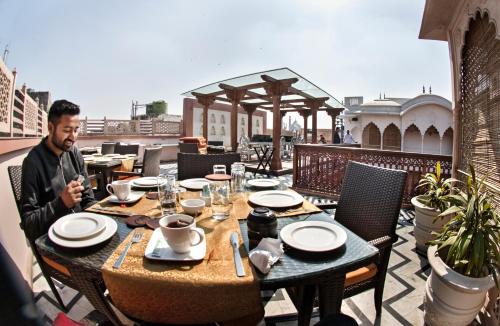 Haveli Dharampura - UNESCO awarded Boutique Heritage Hotel