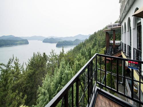 balkon/terras, Asia Lakeside Hotel in Jinju-si