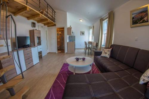 1 double bed, 1 sofa bed