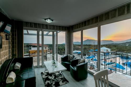 Lustica Apartments near Ribarsko Selo