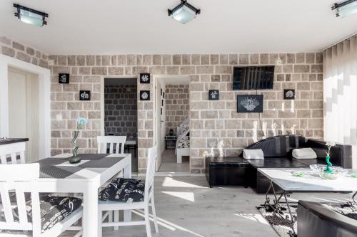 Lustica Apartments near Ribarsko Selo