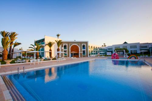 Swimming pool, El Mouradi Cap Mahdia in Mahdia
