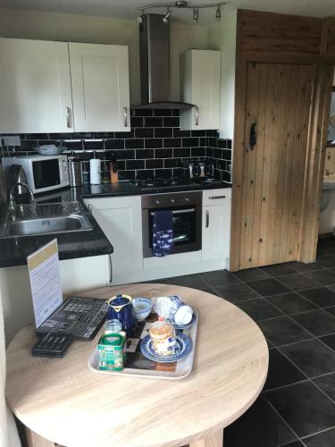 virtuve, Swansea Log Cabin in Pontardawe