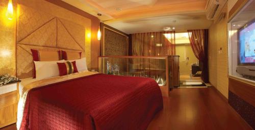 Spring Breeze Boutique Motel in Zuoying District