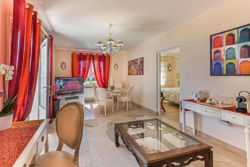 Domaine du Bois des Anges Room Type - Suite with Pool View