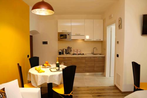 Konyha, Residence Sugrac in Piancavallo